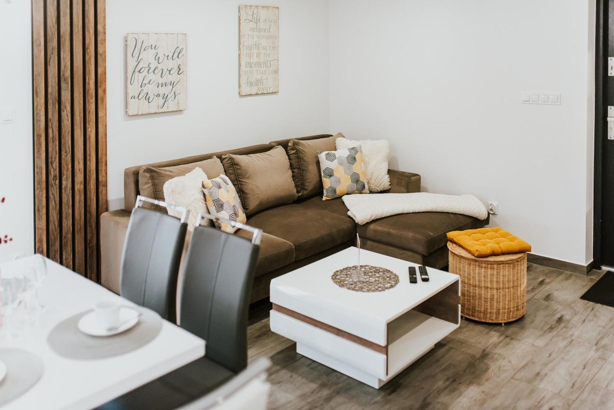 Apartamenty Las Zator Exteriör bild